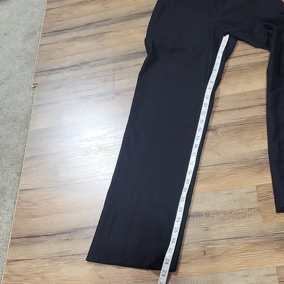 VANHEUSEN Boys' Black Pinstripe Flat Front Polyester Rayon Dress Pants - 16 Slim - Picture 12 of 16